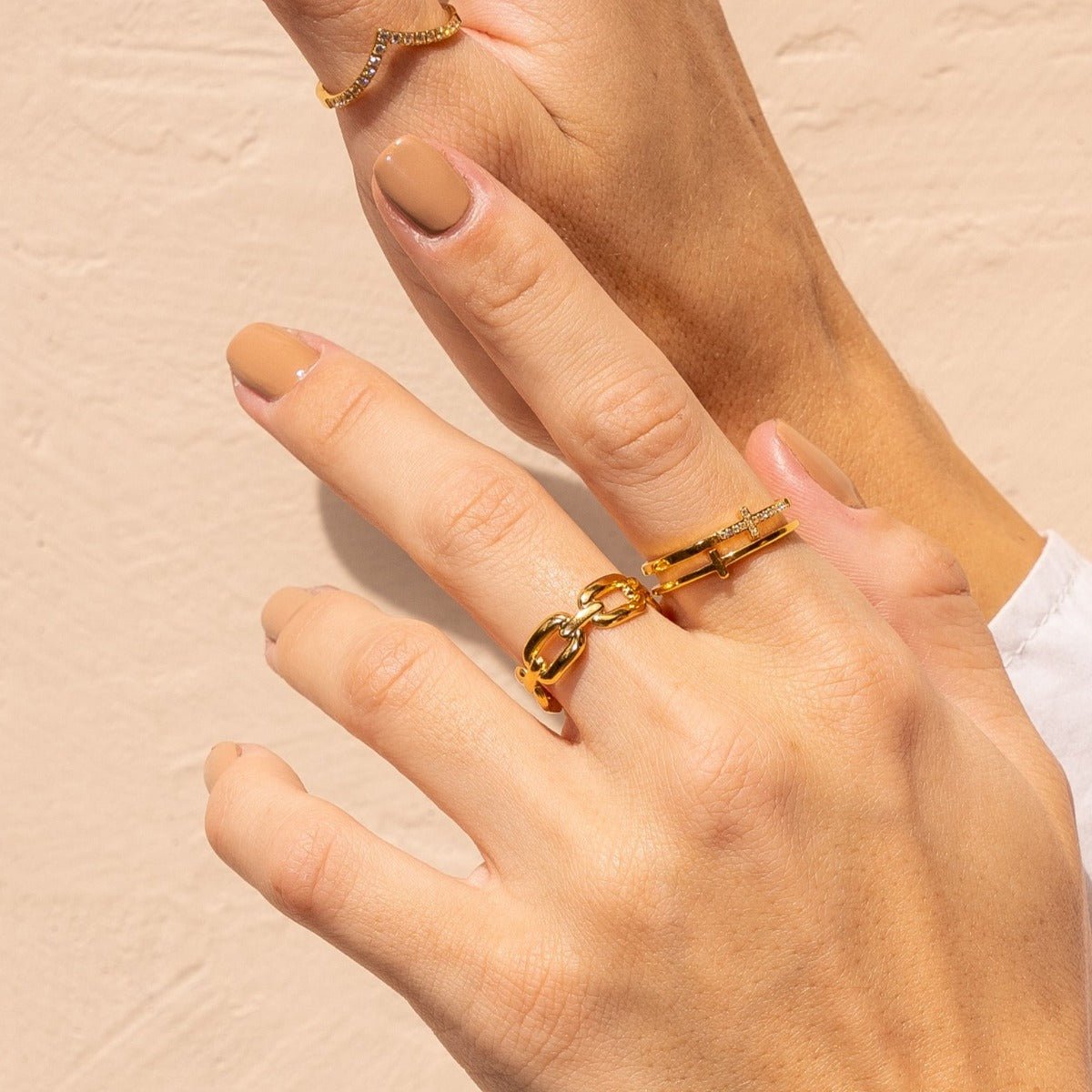 Adjustable Link Ring