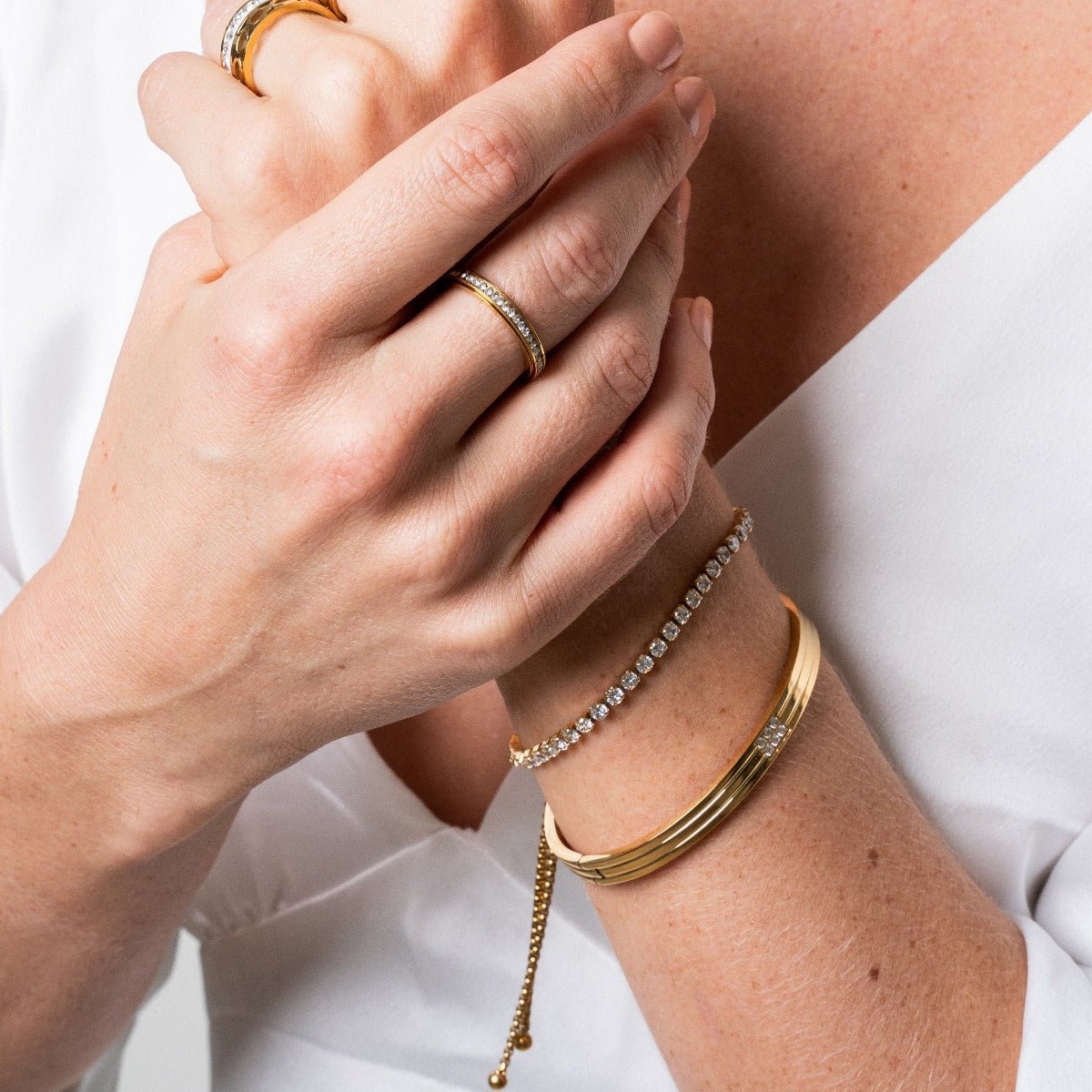 Rotating Brilliant Ring