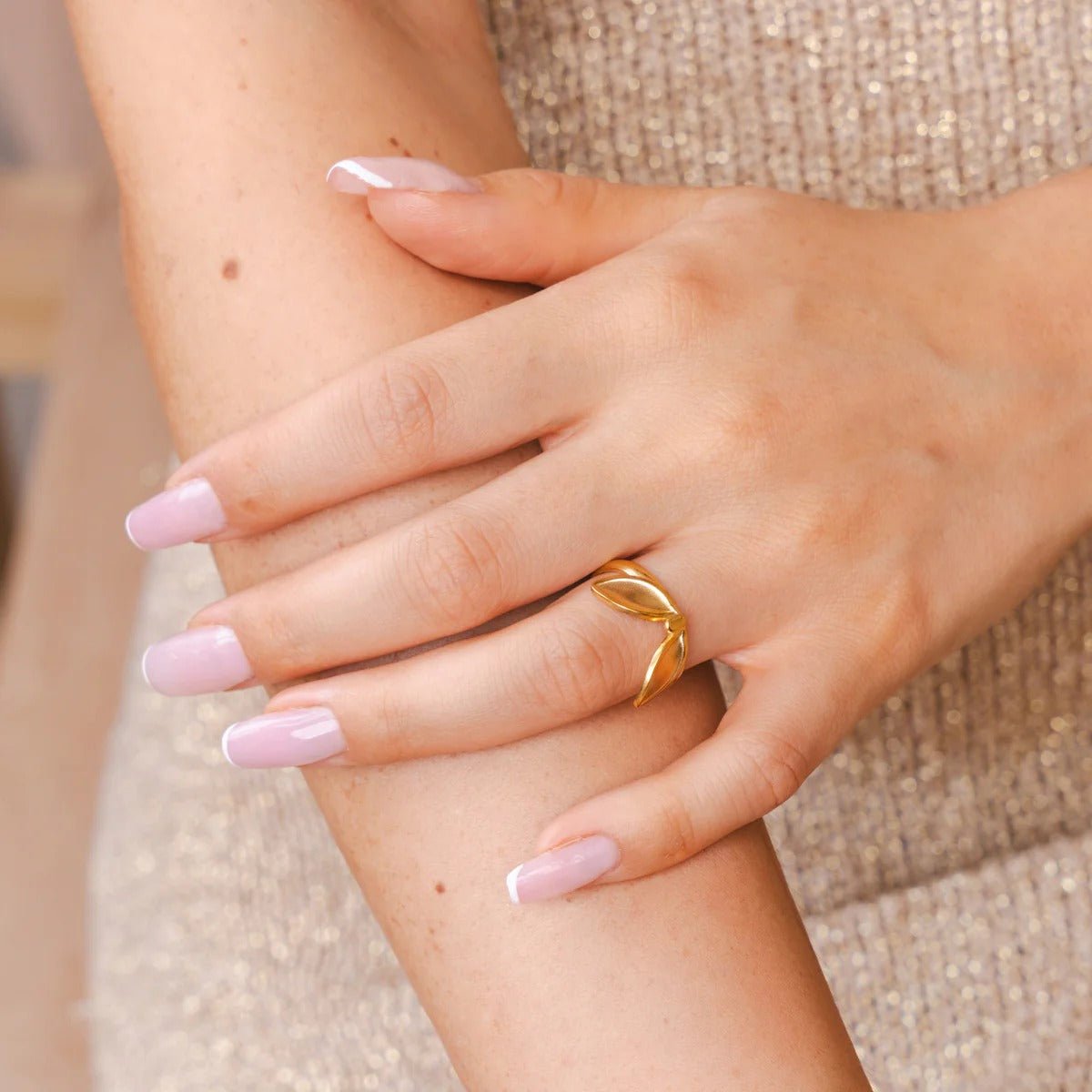 Adjustable Leaf Ring