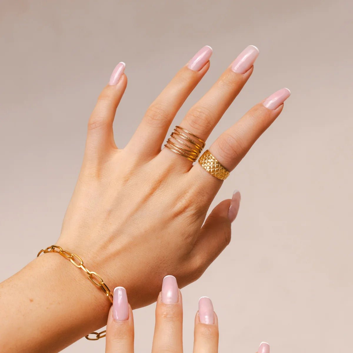 Adjustable Luxurious Ring