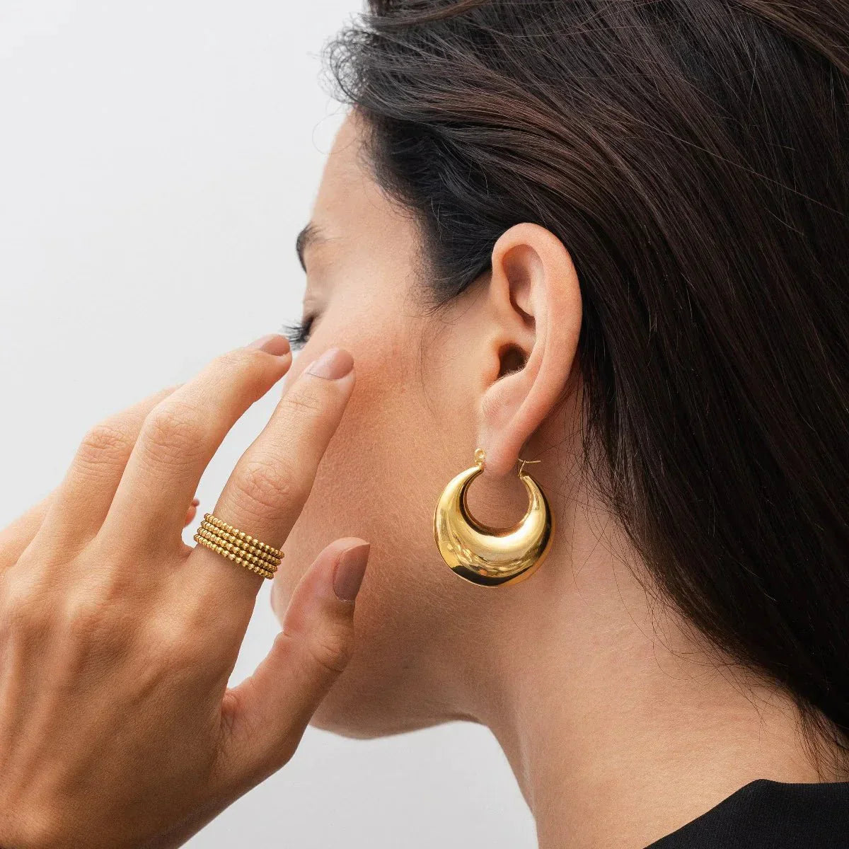 Bold Eva Hoop Earrings