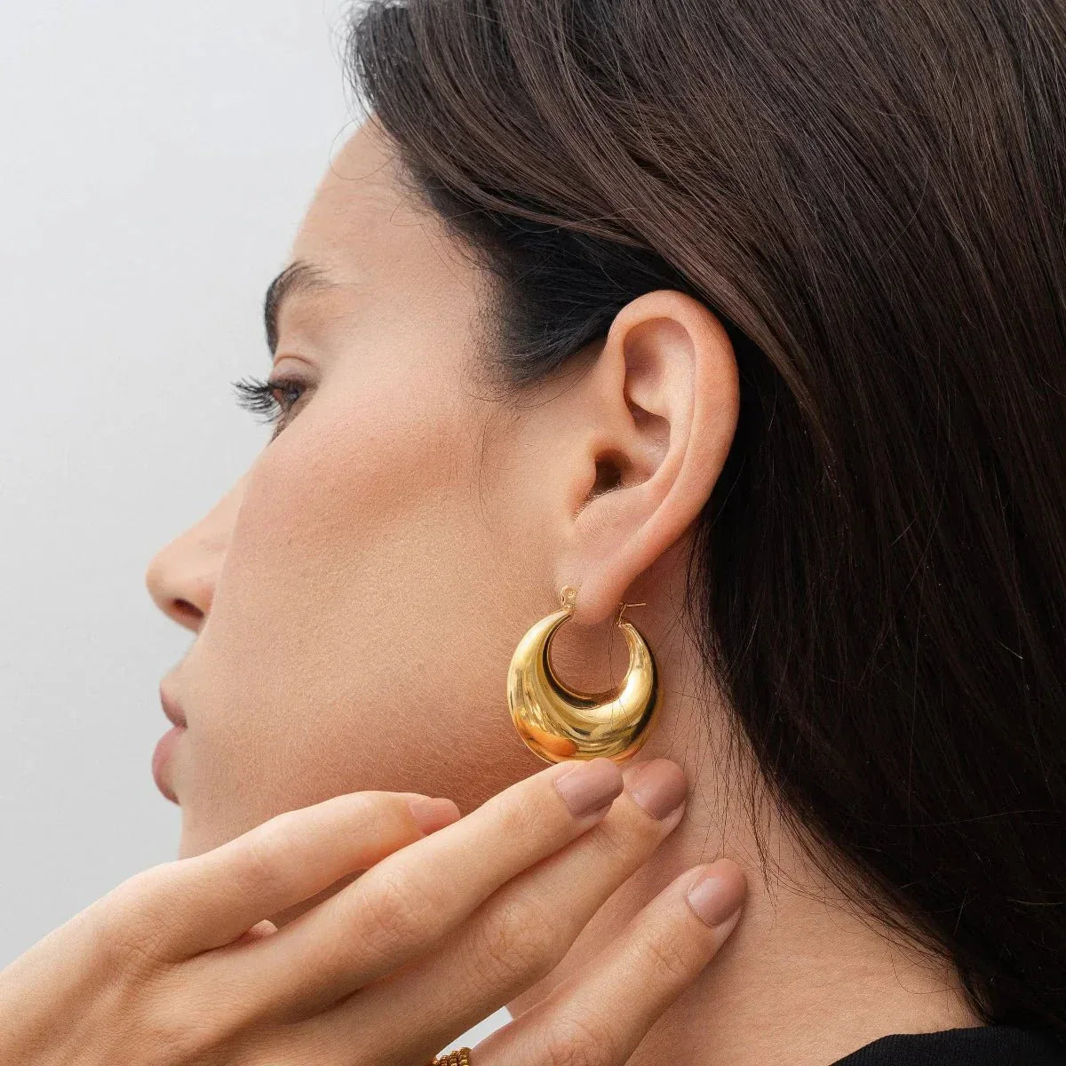 Bold Eva Hoop Earrings