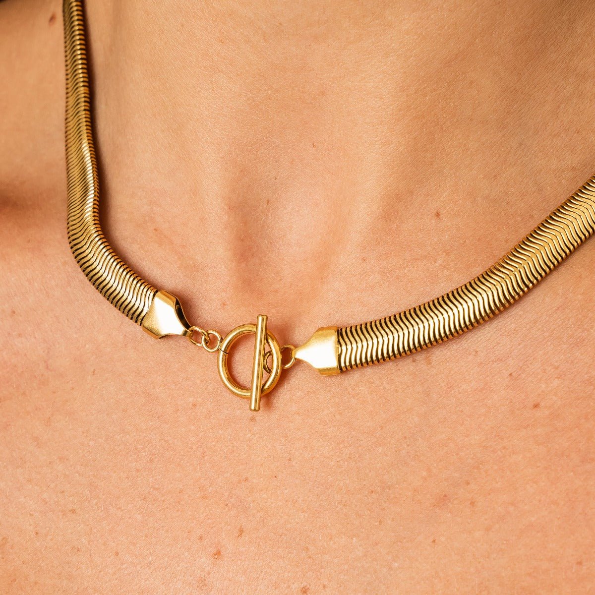 Gaia Mesh Choker Necklace